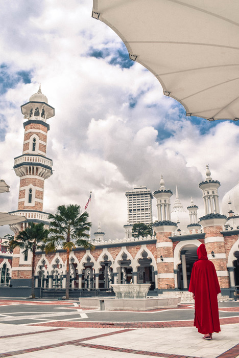 Jamal Malek is the oldest mosque in whole Kuala Lumpur